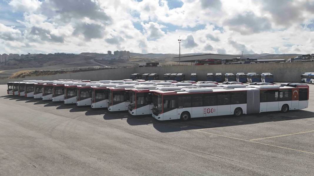 EGO araç filosuna taze kan: 9 körüklü 4 solo yeni otobüs başkentlilerin hizmetinde 3